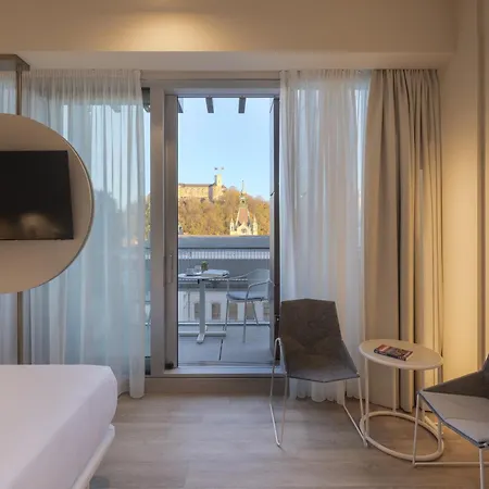 Occidental Hotel 4*